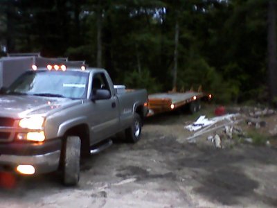 Trailor stuck in mud.jpg
