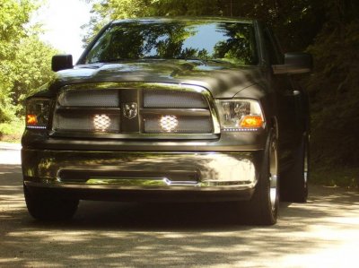 front-grille lights.jpg