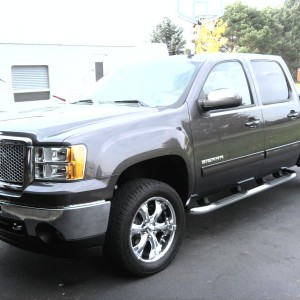 Boss MT 100 20" x 8.5" with Cooper Zeon LTZ 275/55r20's