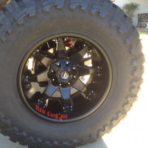 RIV Customz 40x15.5r20 toyo mt on 20x12 fuel octane