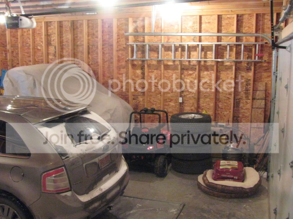 garage001.jpg