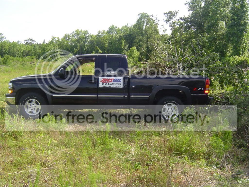 Truckhaulingtreelimbs003.jpg