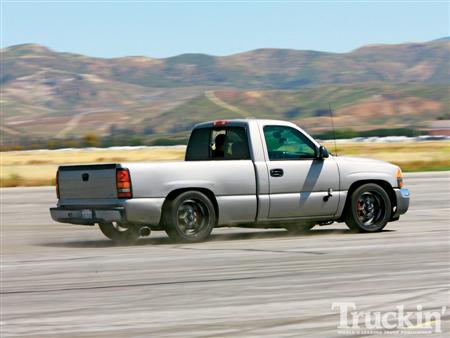truckin_project_novakane_ap_racing_brakes.jpg