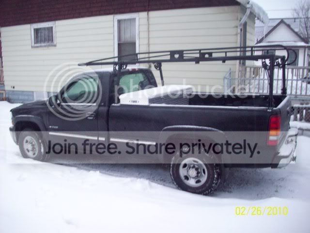 truckwitracks006.jpg