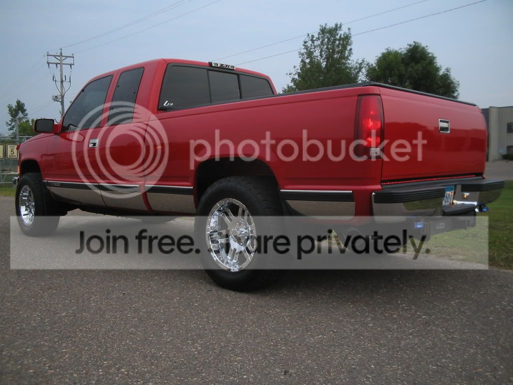 redtruck004.jpg