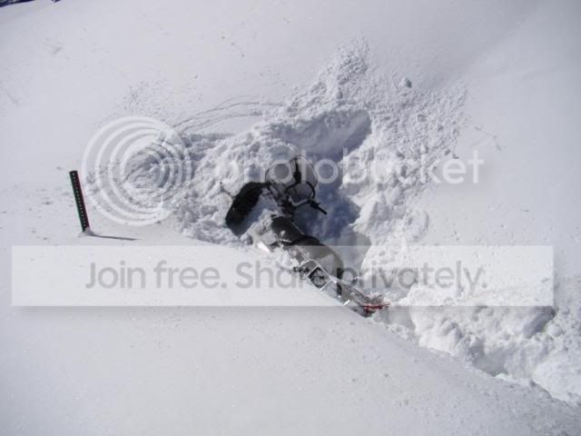 Snowmobile3.jpg