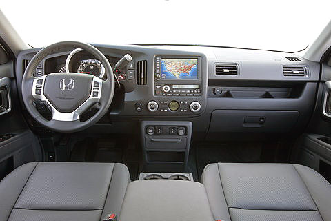 08HondaRidgelineRTL02.jpg