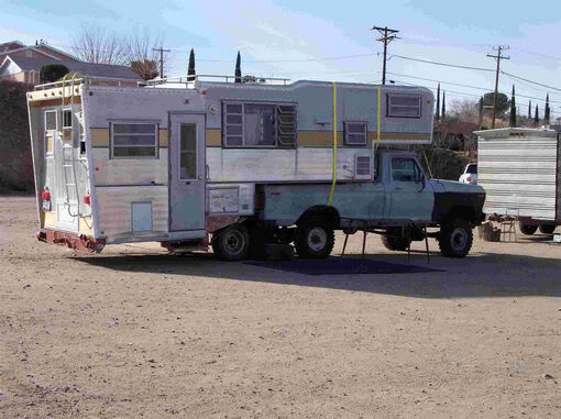 weird_camper01.jpg