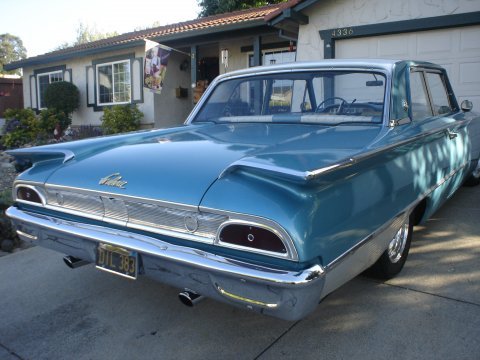 1960_Ford_Galaxie_Boxtop_V8_Rear_1.jpg
