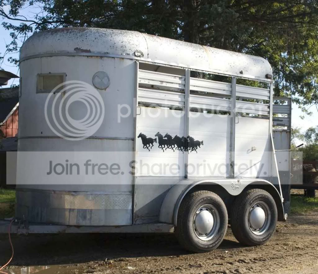 trailer1.jpg