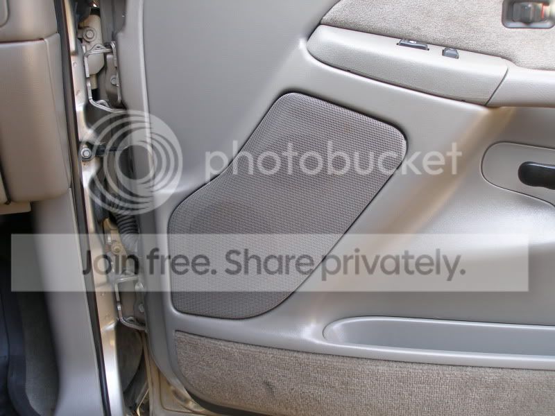 Stereo_25_Front_Speakers.jpg