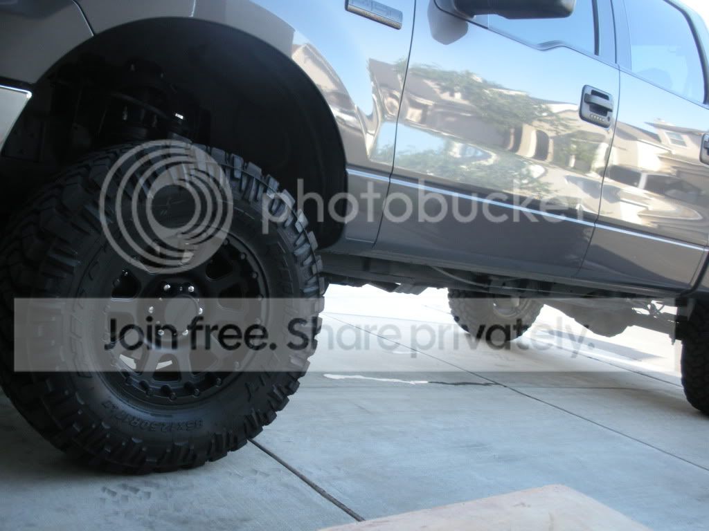 procomp7032flatblkwheels018.jpg