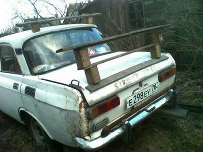 dumbest_car_spoilers_13.jpg